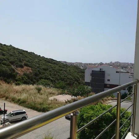 Plaja Ve Merkeze Aracla 8 Dakika 1+1 *